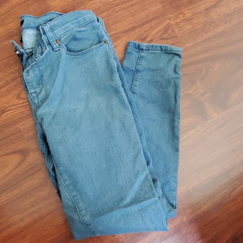 Forever 21 Blue Jeans Size 28